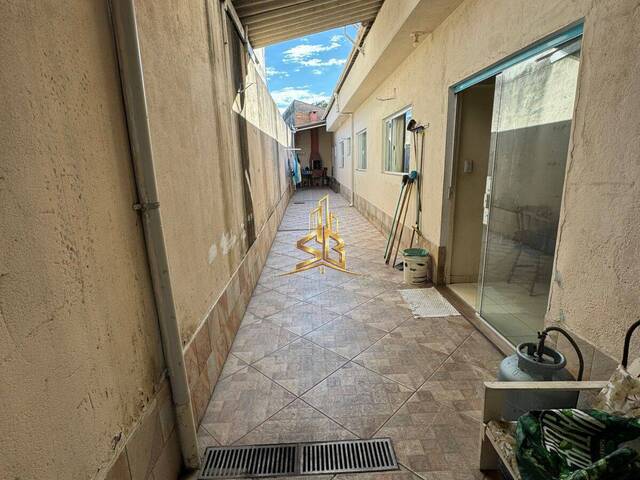 #9 - Casa para Venda em Taubaté - SP